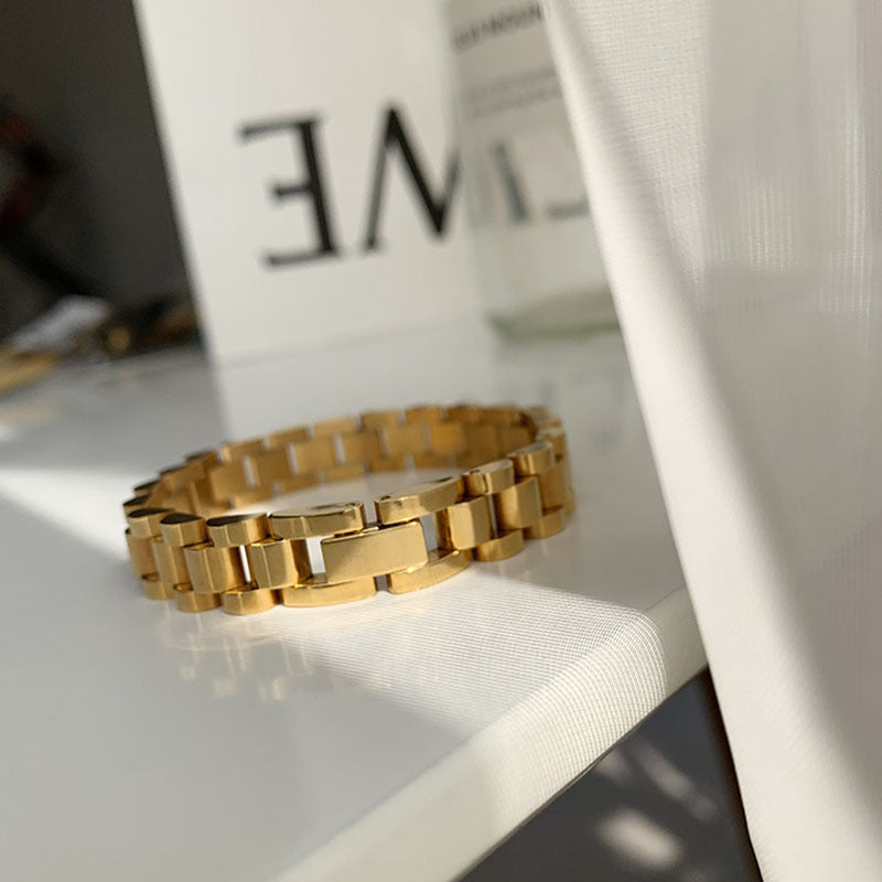 Luxury Stainless Steel Bracelet – Elegant Gold & Silver Design